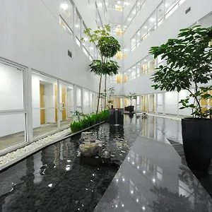 4* Aparthotel Cayden Riverfront Residences